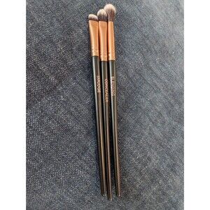 Shaina b Makeup Brushes NWOT